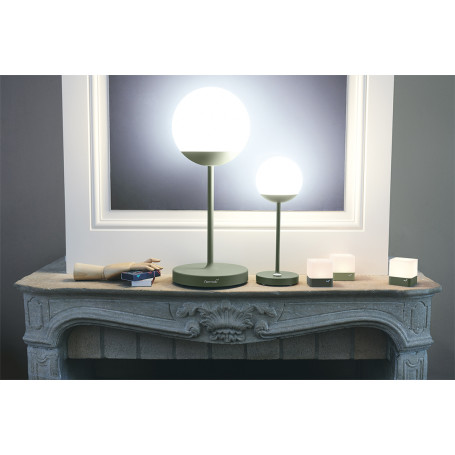 Lampe Mooon! H63 Carbone Fermob