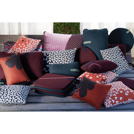Coussin Color Mix 68x44 Lie De Vin Fermob